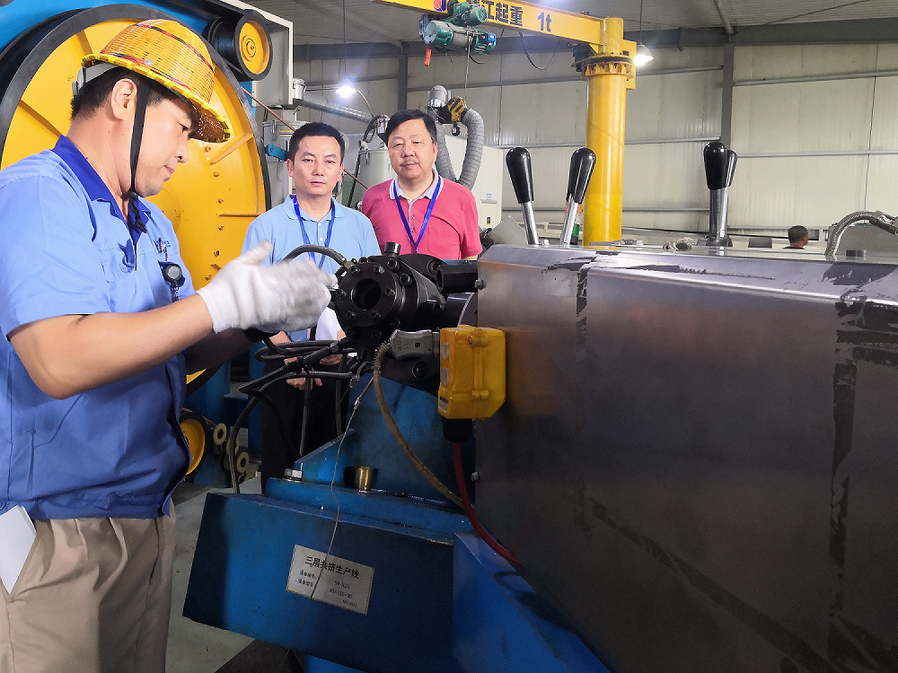 物产中大元通电缆有限公司成功举办电线电缆行业特有工种职业技能鉴定考试